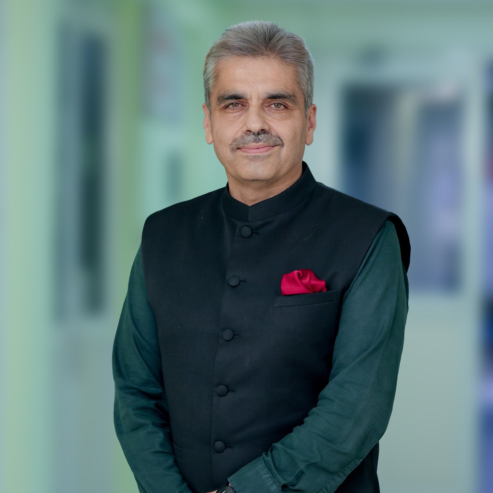 Dr. Puneet Tandon